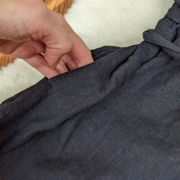 abercrombie & FITCH black linen blend smocked romper xxs - Picture 9 of 13